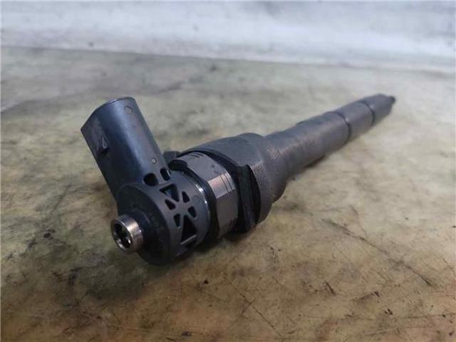 03L130277J Inyector de combustible  disponible Málaga