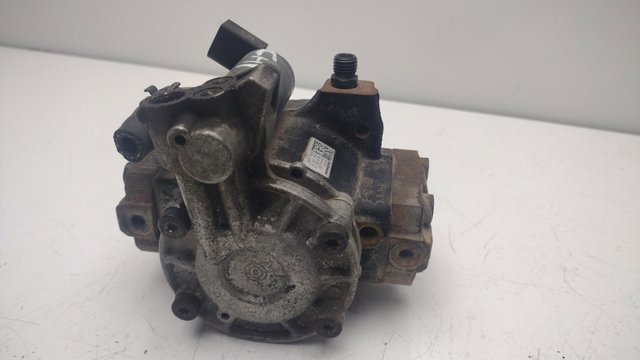 03L130755E VAG Bomba inyectora  en stock Gandía