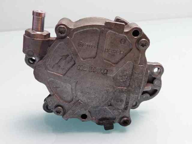 03L145100 Bomba de vacío  en stock Castellón