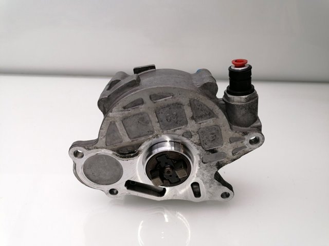 03L145100F Bomba de vacío comprar Girona