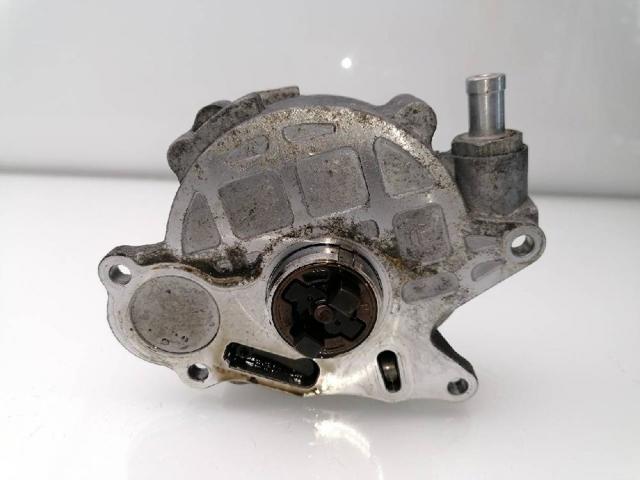 03L145100F Bomba de vacío  en stock Sabadell