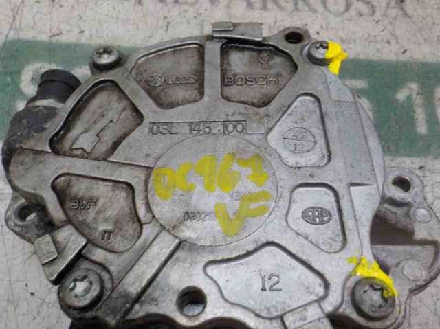 VAG 03L145100F Bomba de vacío  en stock Terrassa