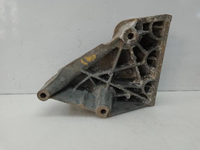 VAG 03L199207 Soporte derecho del motor  disponible Valladolid