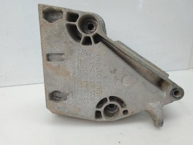 03L199207 Soporte derecho del motor  en stock Sabadell