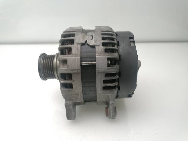 03L903017 VAG Alternador  en stock Córdoba