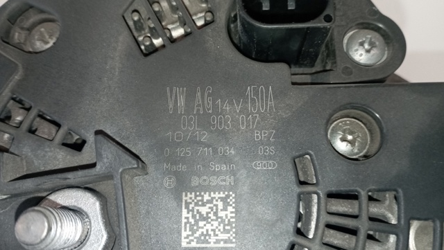 03L903017 Alternador  disponible Málaga