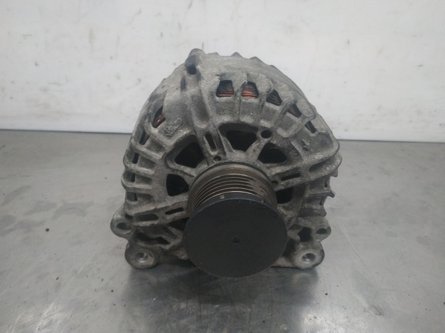 03L903023 Alternador  comprar en Pontevedra