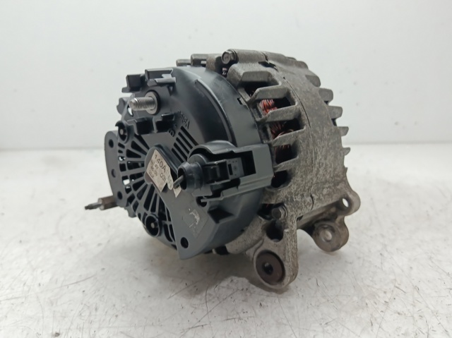 03L903023A Alternador  comprar en Reus