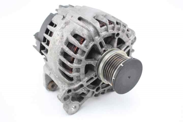 03L903023J VAG Alternador  en stock Huelva