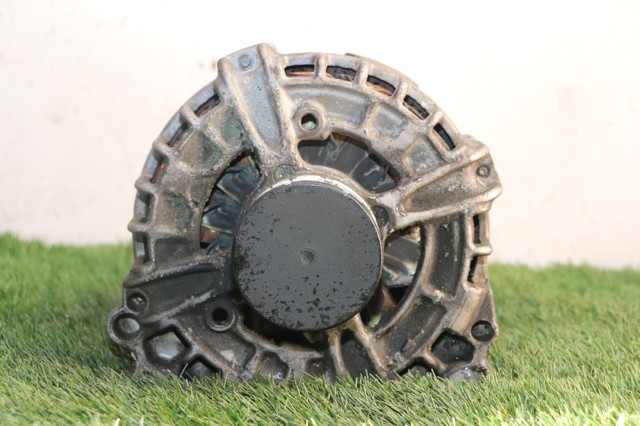 03L903023M Alternador  en stock Granada