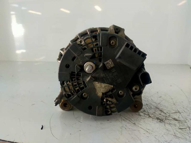 VAG 03L903024F Alternador  en stock Salamanca