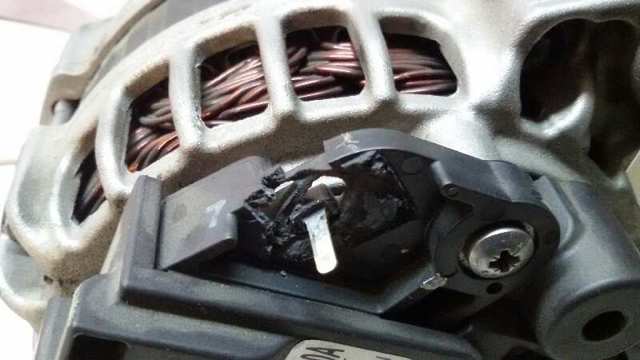 03L903024L VAG Alternador  comprar en Jaén
