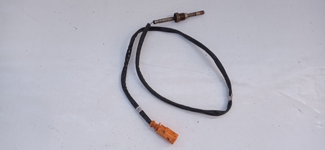 VAG 03L906088CC Sensor de temperatura de gases de escape después del filtro de partículas  disponible Valladolid
