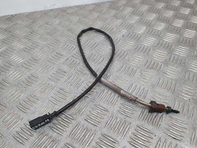 VAG 03L906088EC Sensor de temperatura de gases de escape antes de la turbina comprar Pamplona