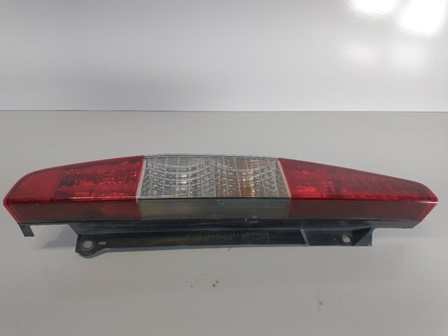 040610999000 FIAT Piloto trasero izquierdo  disponible Vigo