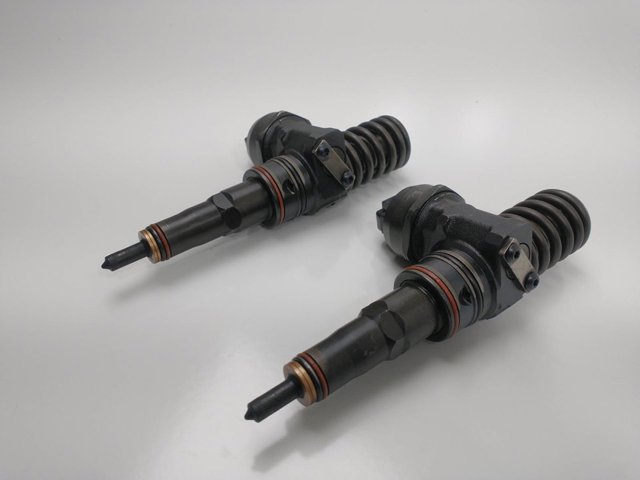 0414720035 Inyector de combustible  disponible Utrera