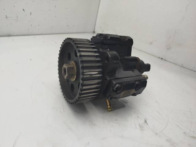 Bomba de alta presión Alfa Romeo 146  (930)