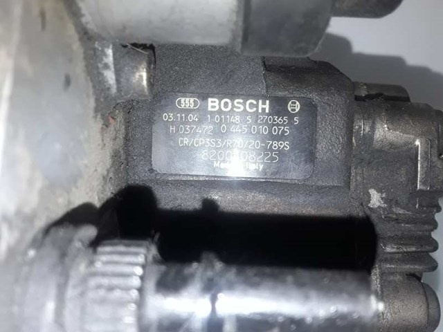 RENAULT 0445010075 Bomba inyectora comprar Pamplona