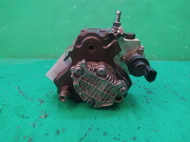 Bomba de alta presión Opel Astra F69