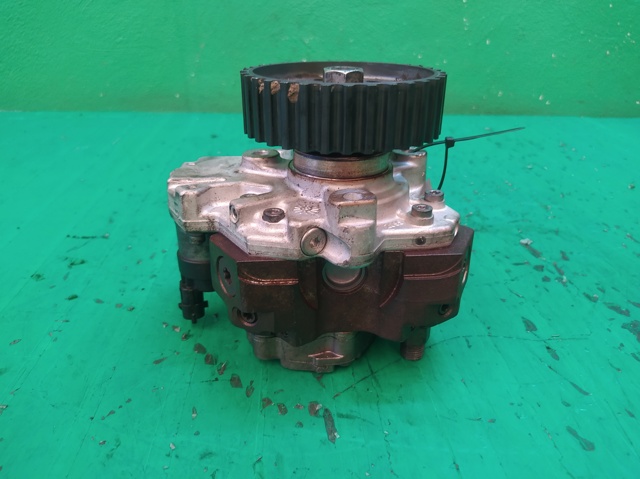 Bomba de alta presión Opel Astra F69