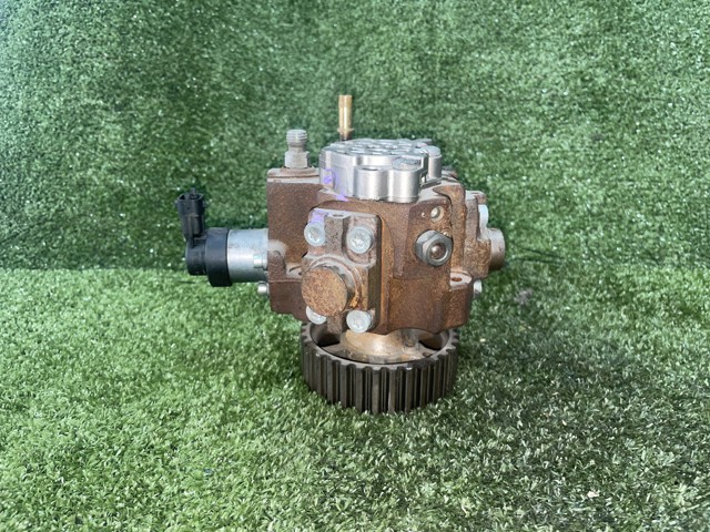 0445010102 FORD Bomba inyectora  en stock Huelva