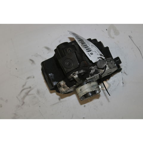 VOLVO 0445010111 Bomba de alta presión de combustible  disponible España