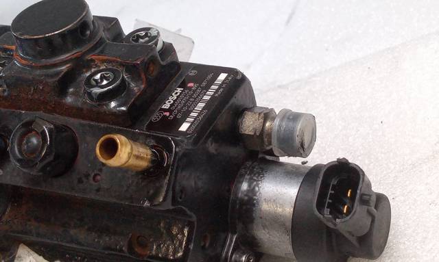 0445010156 Bomba de alta presión de combustible  comprar en Reus