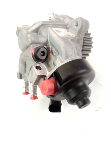 0445010538 VAG Bomba inyectora  en stock Huelva