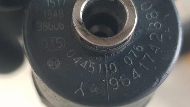 0445110076 Inyector  en stock Granada