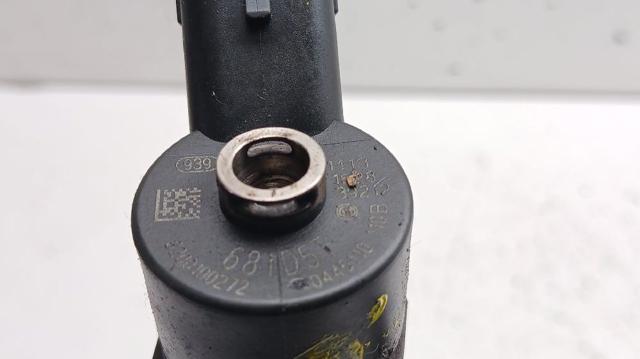 RENAULT 0445110110 Inyector de combustible  disponible Valladolid