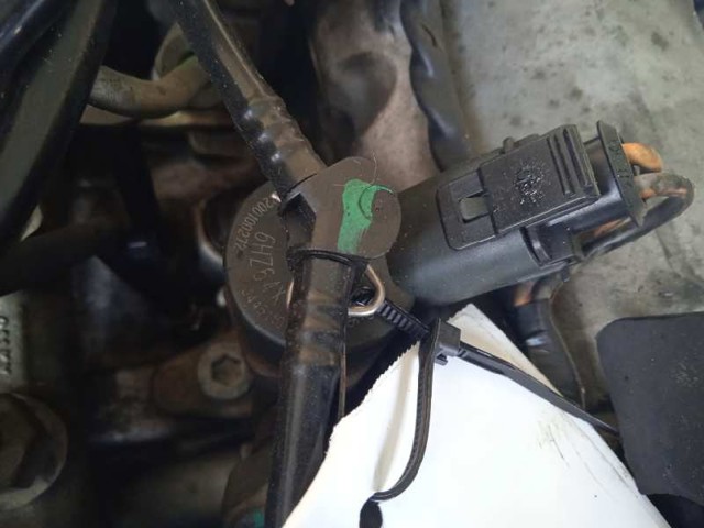 RENAULT 0445110110 Inyector de combustible  comprar en Murcia