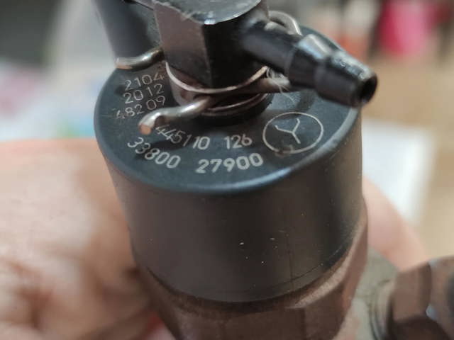 0445110126 Inyector de combustible  comprar en Pontevedra