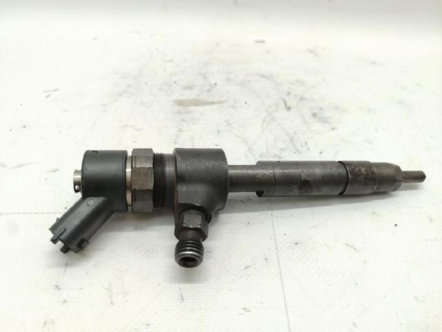 Inyector de combustible Opel Zafira A05