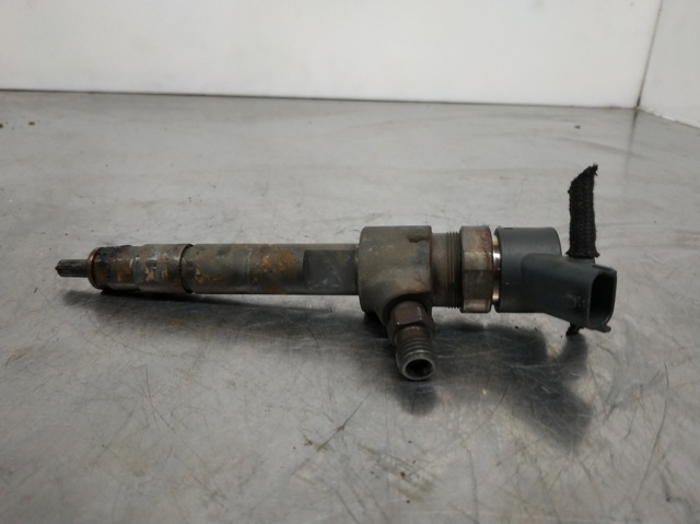 Inyector de combustible Opel Zafira A05