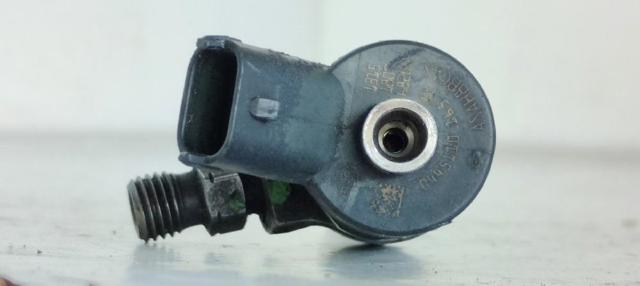 Inyector de combustible Opel Zafira A05
