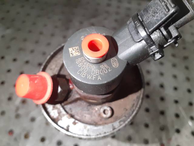 Inyector de combustible 0445110168 RENAULT