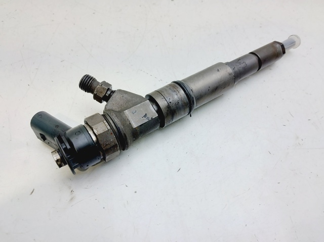 0445110209 Inyector de combustible  disponible Málaga