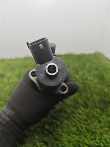0445110239 Inyector de combustible  disponible Málaga