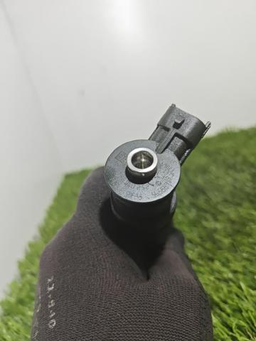 0445110252 Inyector de combustible  disponible Burgos