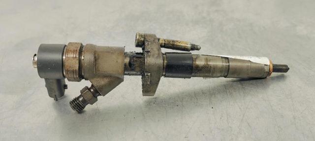 Inyector de combustible 0445110261 RENAULT