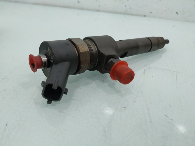 OPEL 0445110276 Inyector de combustible  disponible Valladolid