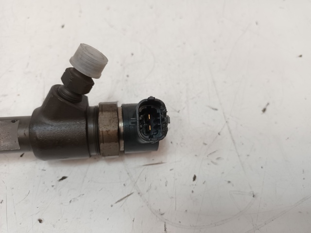 0445110351 Inyector  en stock Castellón