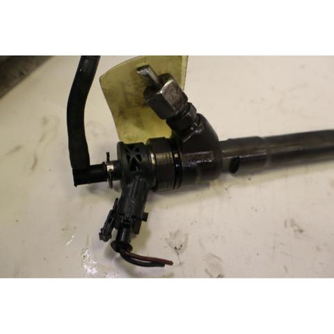 0445110414 Inyector  en stock Granada