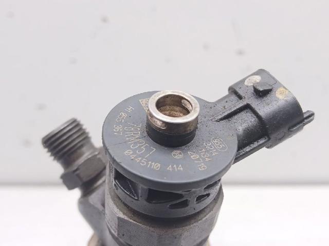 0445110414 RENAULT Inyector  en stock Huelva