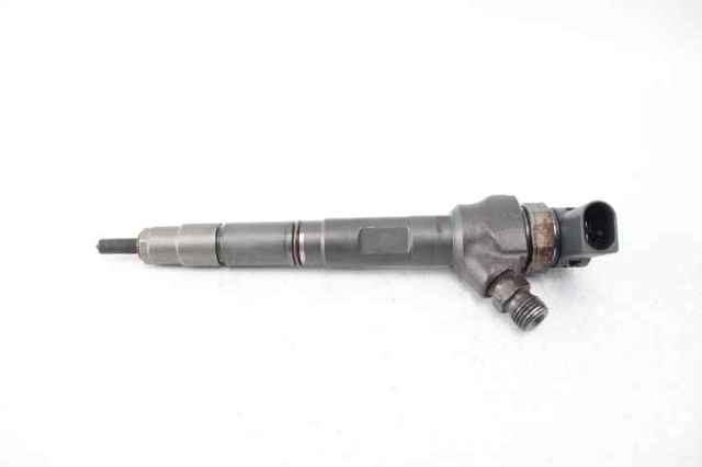 0445110477 VAG Inyector  en stock Huelva