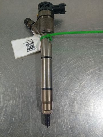 HYUNDAI 0445110589 Inyector de combustible  disponible Valladolid