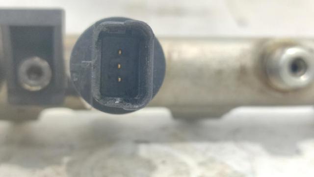 0445214017 PEUGEOT Rampa de combustible  comprar en Jaén