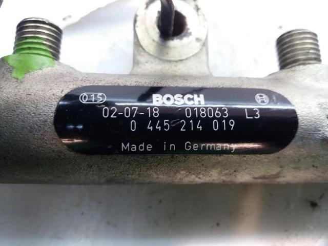 0445214019 PEUGEOT Rampa de combustible comprar Bilbao