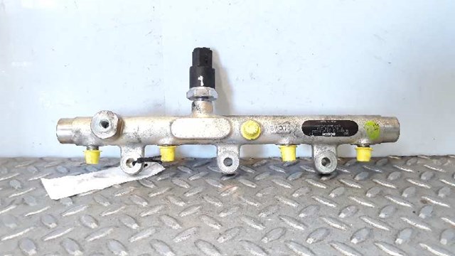 0445214019 PEUGEOT Rampa de combustible  en stock Huelva