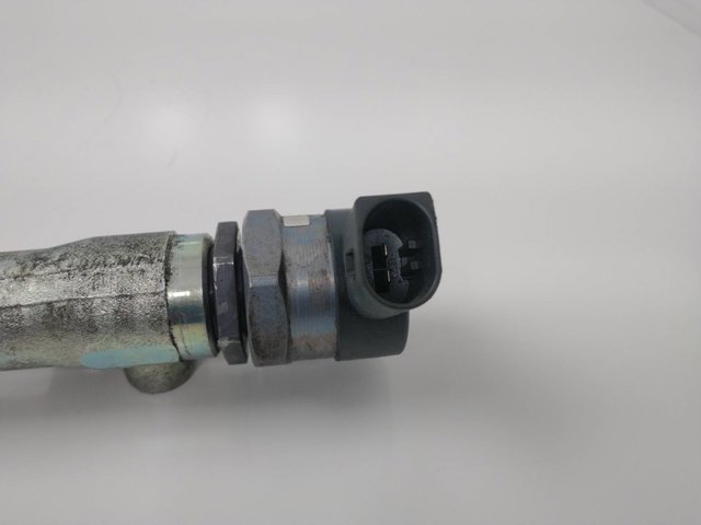 BMW 0445214030 Rampa de combustible comprar Pamplona